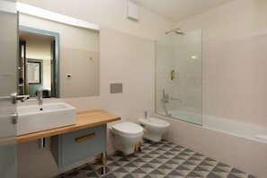 Bain