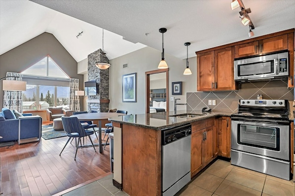 Vaulted Ceilings and Mountains 