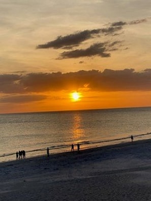 180 degree Gulf view from your private balcony 