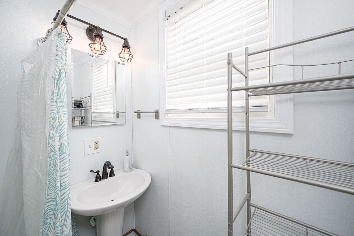 Hampton Beach Cottage – River/Beach 2 Block Walk