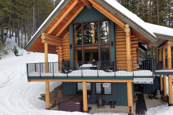 Snow Creek Cabin | True Luxury Right On The Slopes
