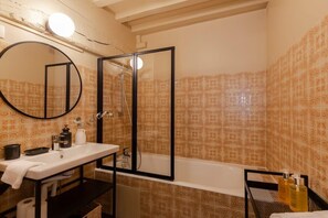 the Bathroom, 