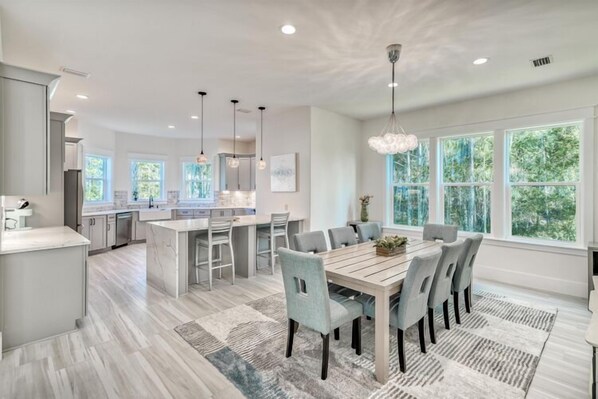 1st Floor Kitchen & Dining Area