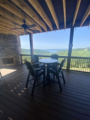 Have coffee and warm up by the fire while gazing at beautiful Table Rock Lake!