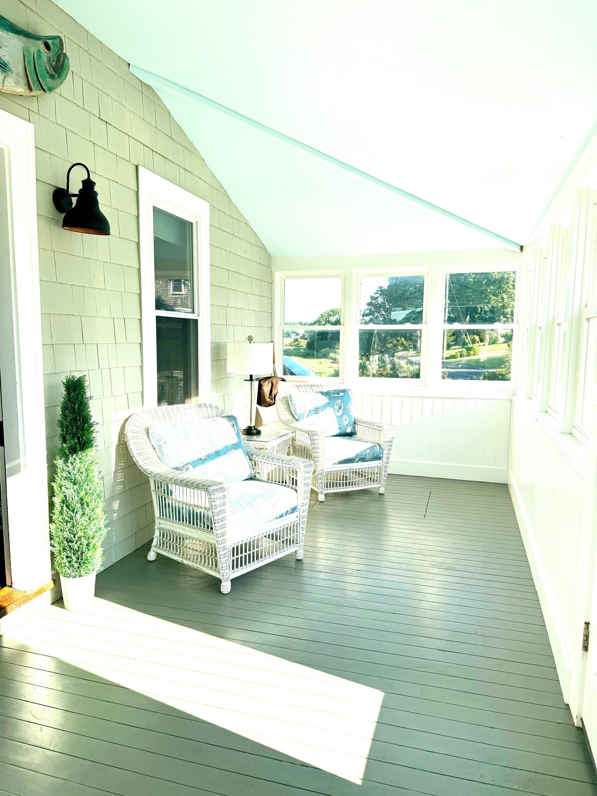 Sully’s Cove, A Coastal Beachside Escape