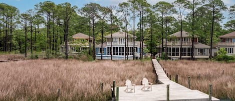 21-Bay-Cottage-Drone-Dockside