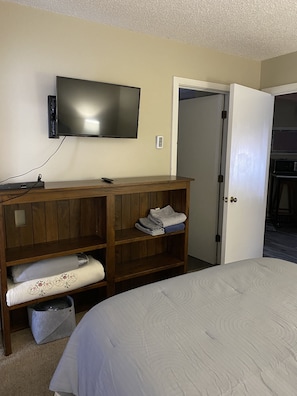 Space for your luggage in the bedroom