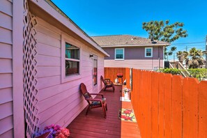 Patio | Charcoal Grill | Other Vacation Rentals On-Site