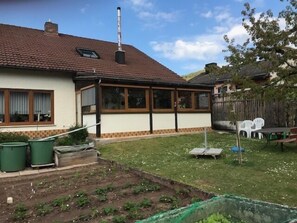 Ferienwohnung Treutlein (Thüngersheim)-Gartenmitnutzung möglich