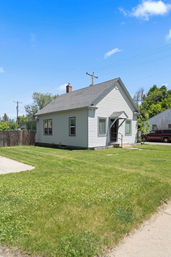 Front of house 