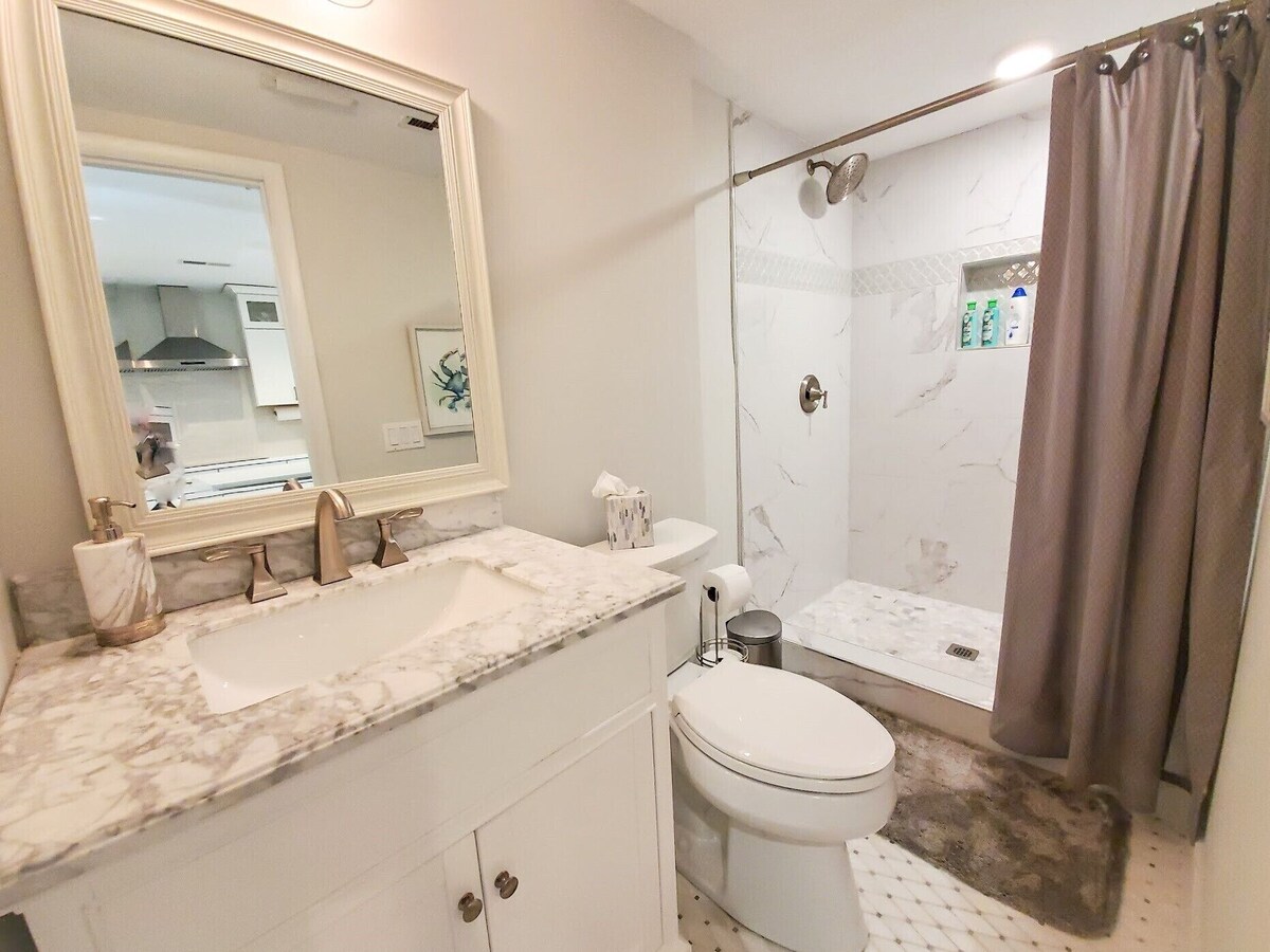 NEW!! Beautiful 1 Bdrm 2 Bath Townhouse on the Golf Course-Amenity Card Included