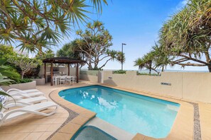 Beachfront shared pool, bbq and gazebo
