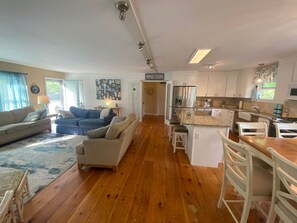 Kitchen/Living room