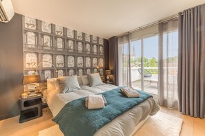 Double bedroom with balcony access - Holiday rental 