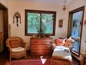 Sunroom/Master Bedroom Suite with private entrance to Hot Tub