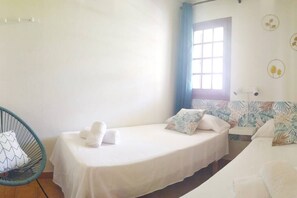 Bedroom (2)