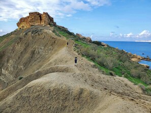 Trekking in Ghajn Tuffieha