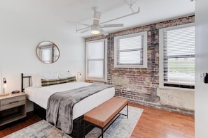 The bedroom has plenty of natural lights and an extremely comfy queen-sized memory foam bed with fresh linens, perfect for snuggling and sleeping like a baby.
