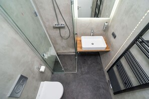 Second bathroom with great shower