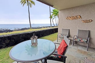 Black Friday Specials! 15% off 7 day or Longer Stays! Kona Reef Ocean Front Unit