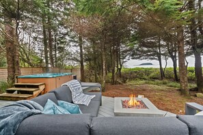 seating & firepit table