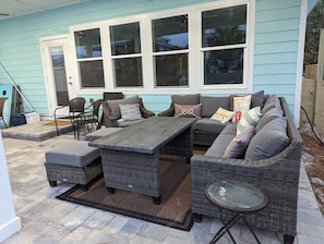 Plenty of seating in the outside lanai