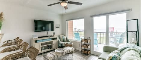 Welcome to Jewell by the Sea!  Second floor views of the Gulf of Mexico.