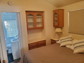 Master with queen bed, TV and 1/2 bath