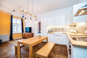 Fully equipped kitchen with coffee machine