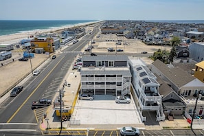 The front of the building and only a few footsteps to the beach & boardwalk