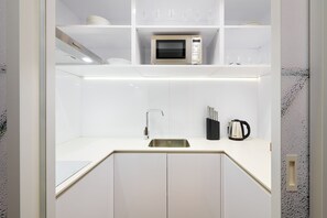 Private kitchenette