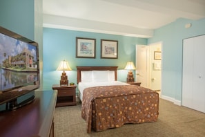 Queen size bed! Great rest after a long day of adventures! Exact unit will be assigned upon arrival. Views, colors and decor may vary.