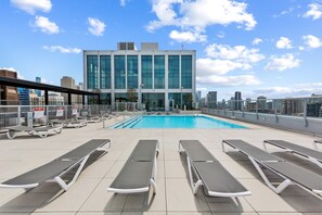 Roof deck pool