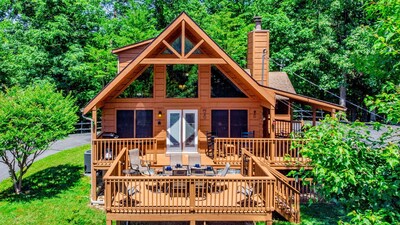 Country Pines Log Home Resort In Tn Christmas Photos 2022 Country Pines Resort, Pigeon Forge Vacation Rentals: House Rentals & More |  Vrbo