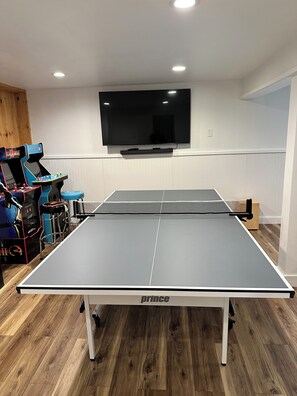 Ping pong and huge smart TV in the Brand NEW 2024 game room!