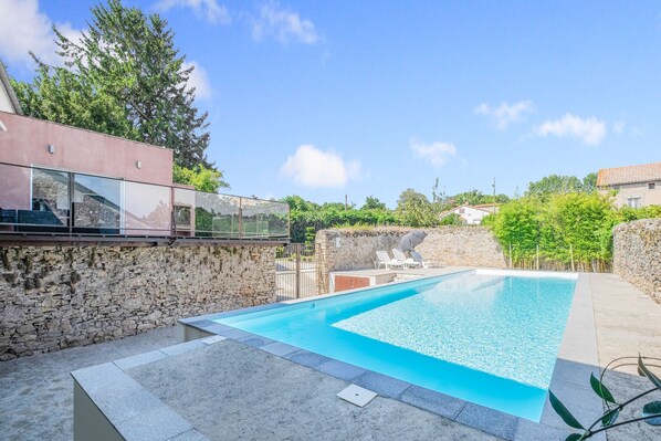 Piscine maison de vacances