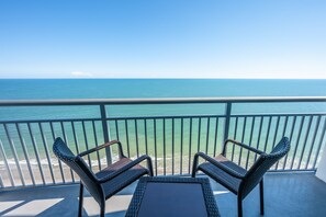 Private Balcony!