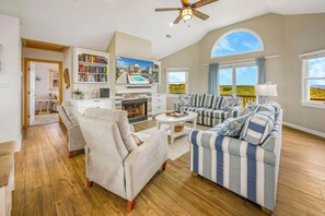 Surf or Sound Realty - 952 - Hatteras Jack - Great Room -1