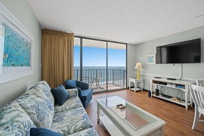 Carolina Reef 905 is located on the oceanfront and offers fantastic views!