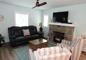 Living Room- Fireplace not available