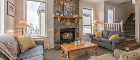 Upper Suite has Everything you Need for the Perfect Winter Or Summer Vacation!
