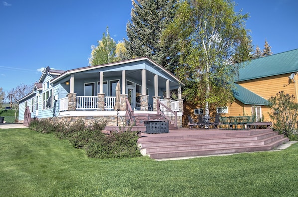 Deja Blue Lakehouse in Bear Lake, Utah