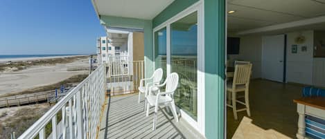 Wildwood Crest Vacation Rental | 1BR | 1BA | 560 Sq Ft | 4th-Floor Condo