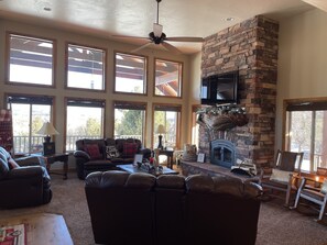 Upstairs living room views of mountains 