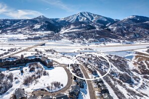 1.5 Miles to the Deer Valley Ski Resort Jordanelle Express Chairlift