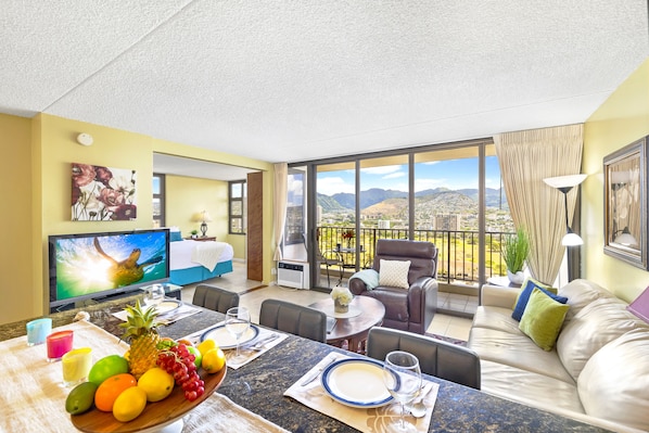 Cozy apartment with beautiful mountain views