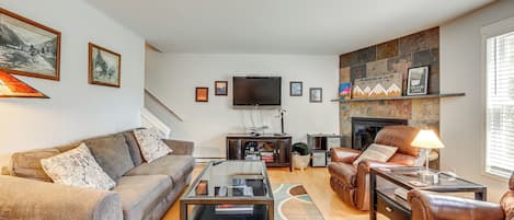 Winter Park Vacation Rental | 2BR | 2BA | 1,000 Sq Ft | Stairs Required