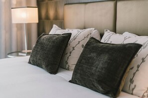 Bica 2 Masterbedroom 1 /kingsize bed