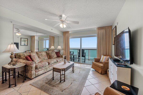 Welcome to Laguna Keyes 907 located on the oceanfront in Cherry Grove Beach.