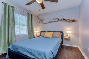 More real driftwood and luxury Simmons bedding in bedroom #1 of three.